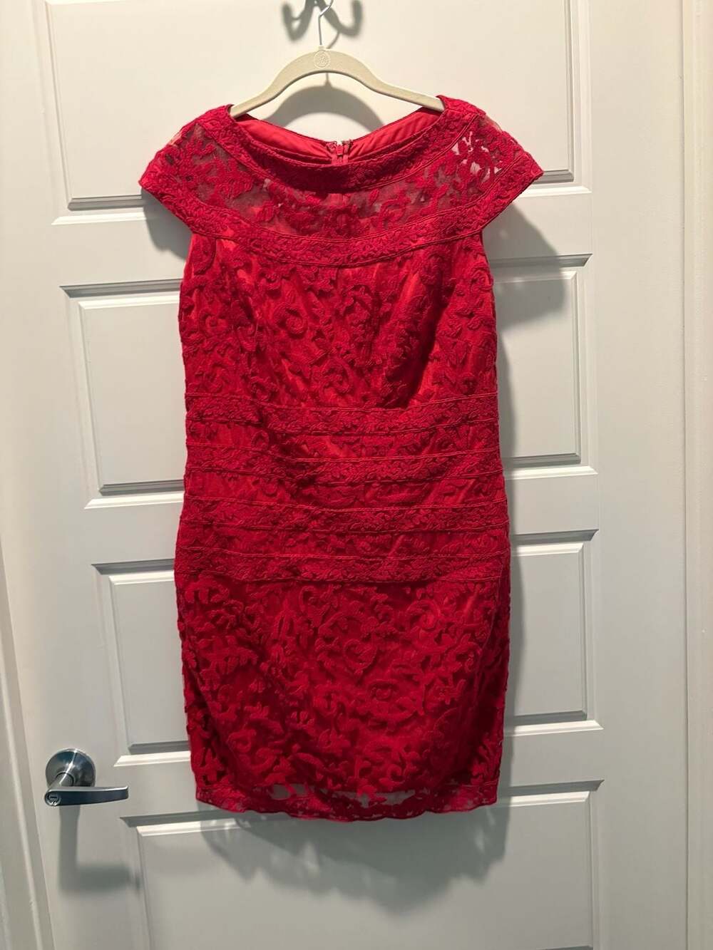 Tadashi Shoji Red Embroidered Lace Sheath Cocktail Dress
